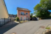 Straßen-Ansicht-Ost