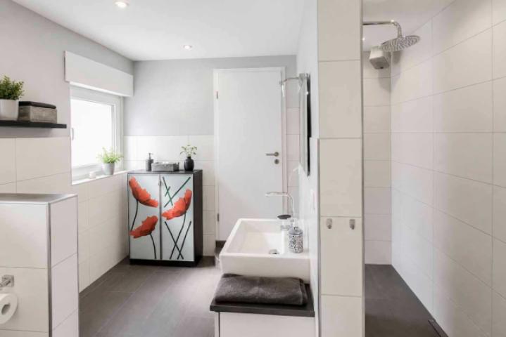 Badezimmer EG