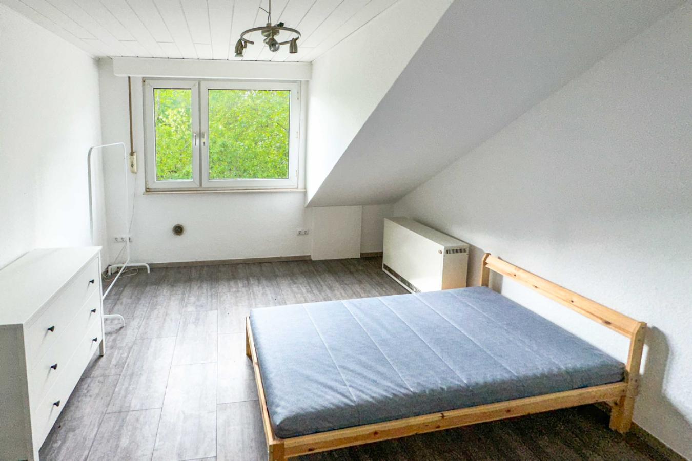 Schlafzimmer 2