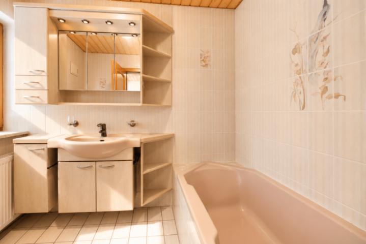 Badezimmer III DG