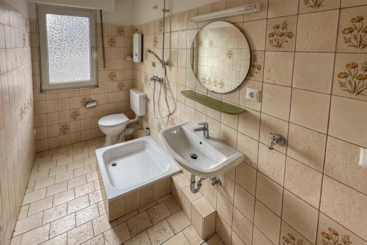 Badezimmer 1