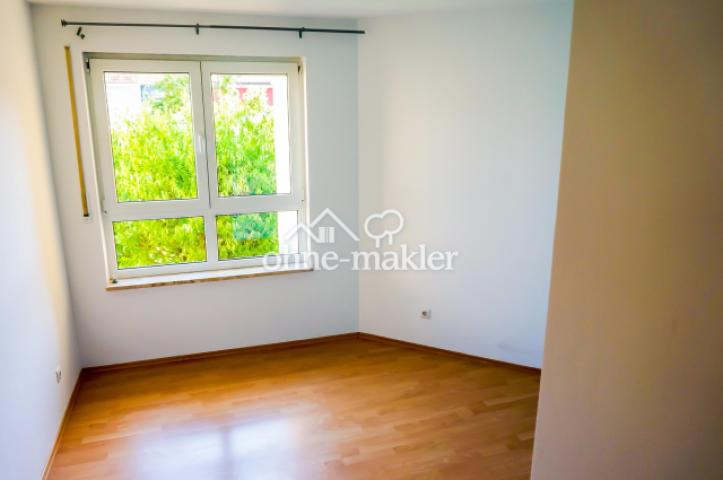 Kinder-/Arbeitszimmer