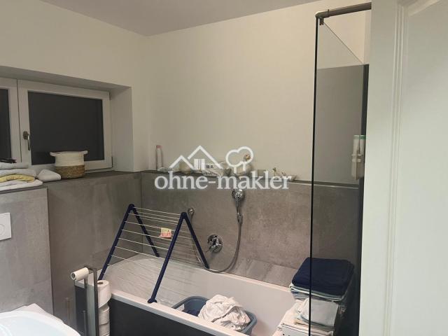 Vollbad 1.OG Dusche Wanne WC