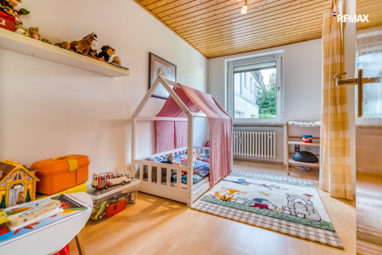 EG Zimmer 4