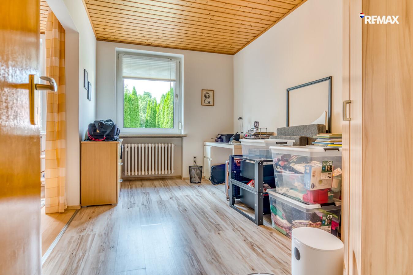 EG Zimmer 5