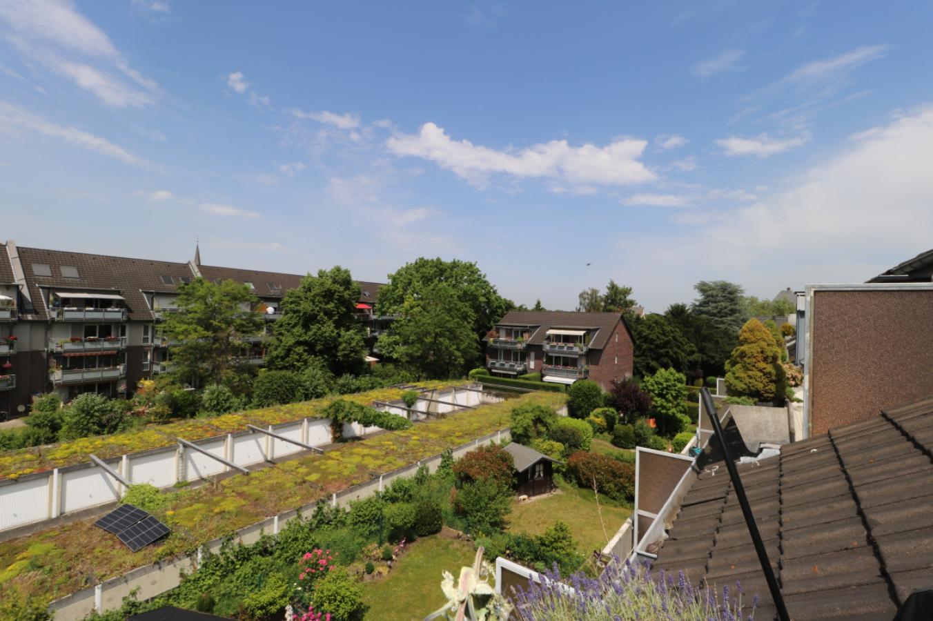 Ausblick vom Balkon (2)