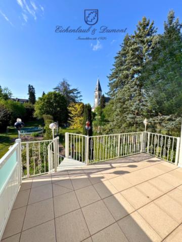 Überdachte Terrasse OG