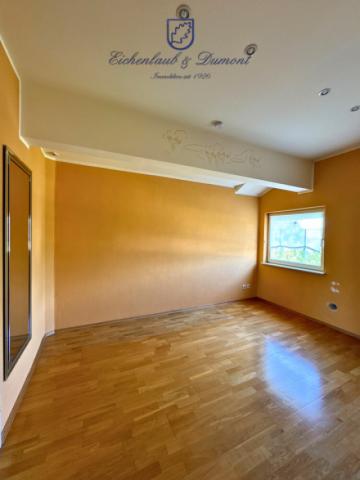 Schlafzimmer 1 DG.