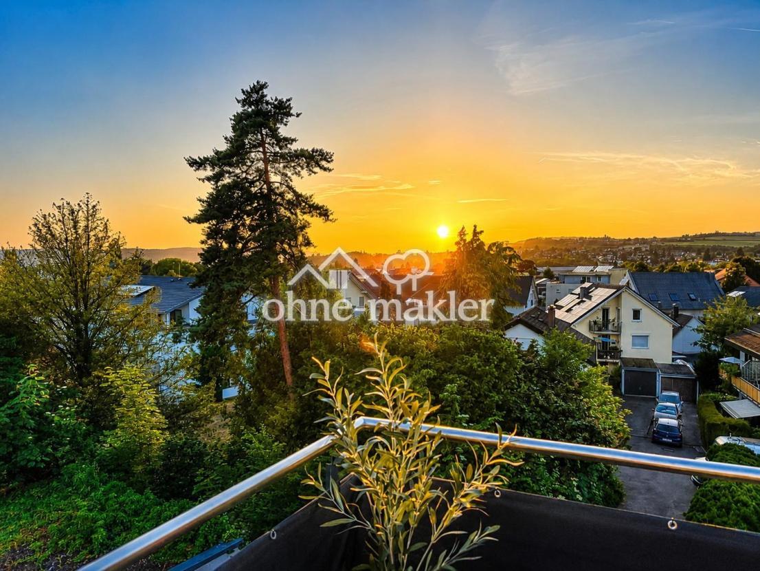 Ausblick mit Sonnenuntergang