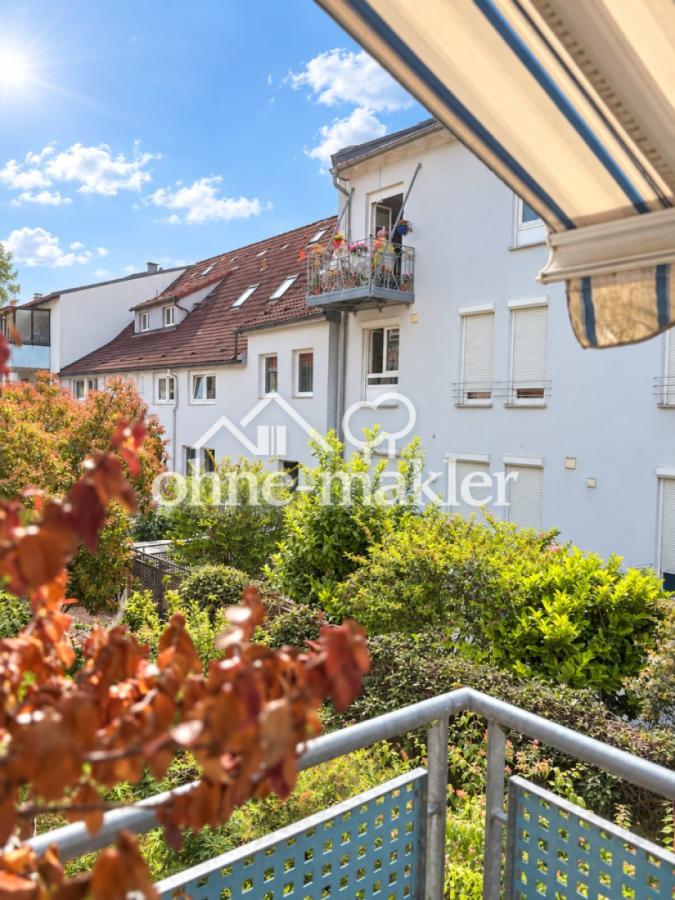 Blick vom Balkon in den Hof