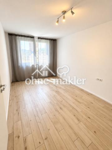 Schlafzimmer 1 - leer 