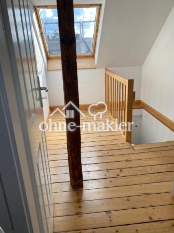 3.OG Flur mit Treppe