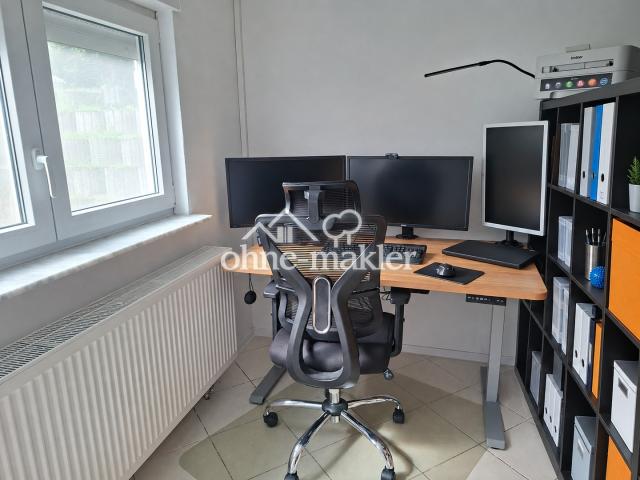 Arbeitszimmer Arbeitsplatz 1
