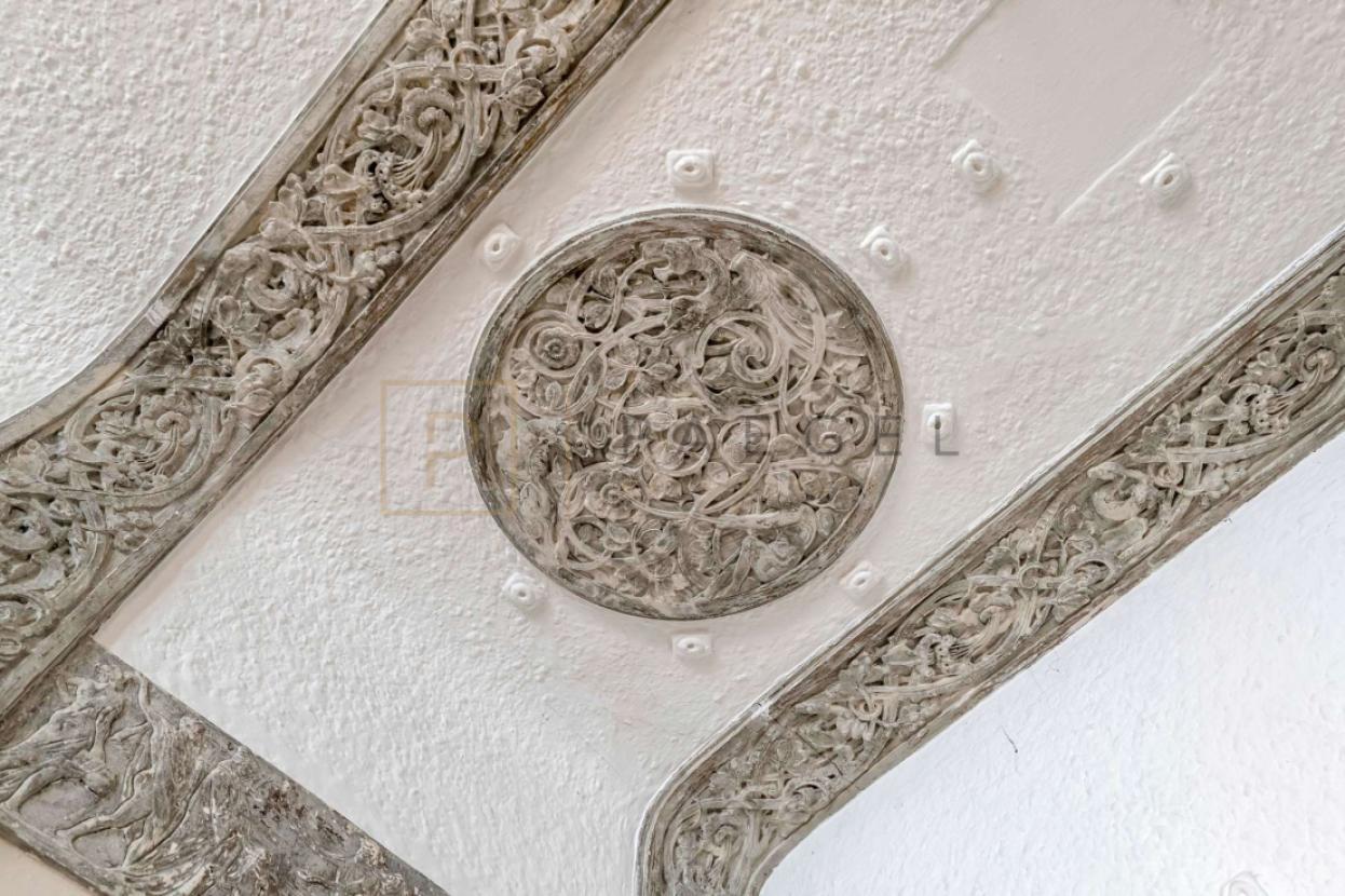 Deckendetail