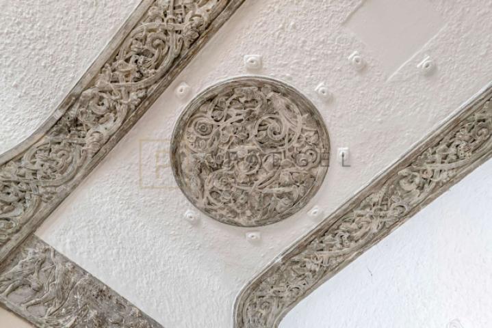 Deckendetail