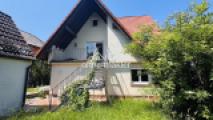 Außeneingang in DG-Wohnung