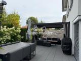 großzügige Terrassenansicht