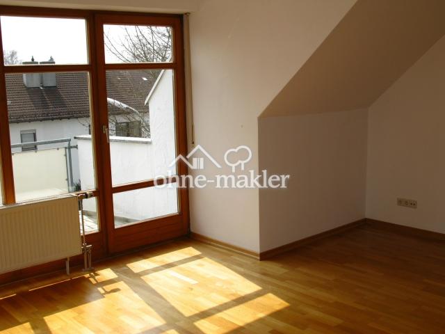 Wohnzimmer-2 u. Balkon
