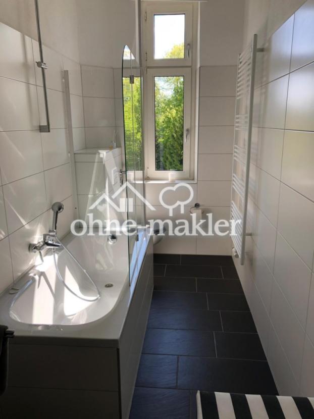 Badezimmer Richtung Fenster