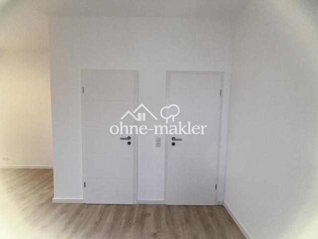 Schlafzimmer mit Abstellbox