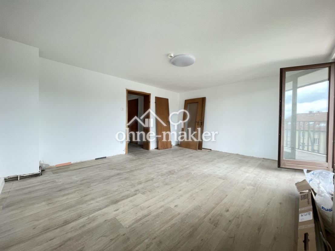 Wohn-Schlafzimmer 3