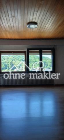 Wohnzimmer mit Frenblick