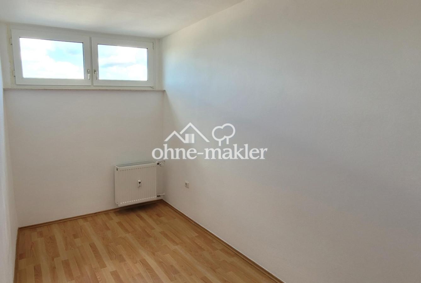 Kinder-/Arbeitszimmer