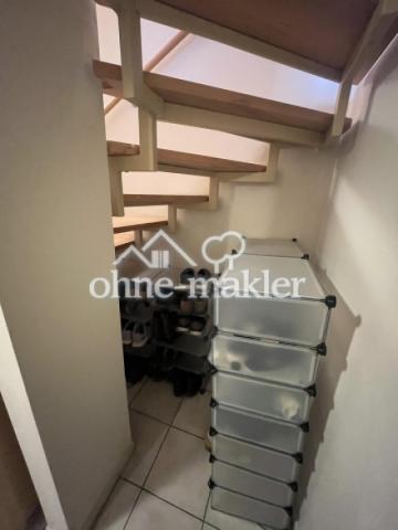Speicherraum unter Treppe