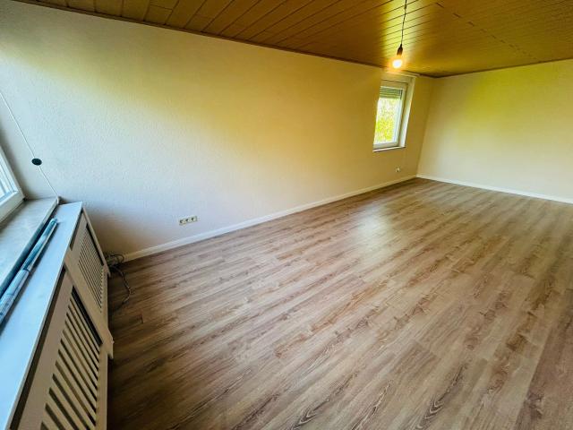 Wohnzimmer ohne Möbel