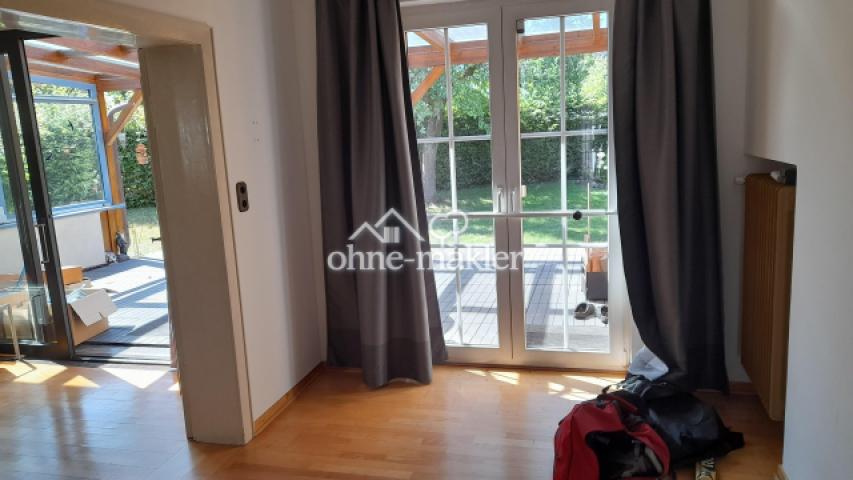 Durchgangszimmer 1