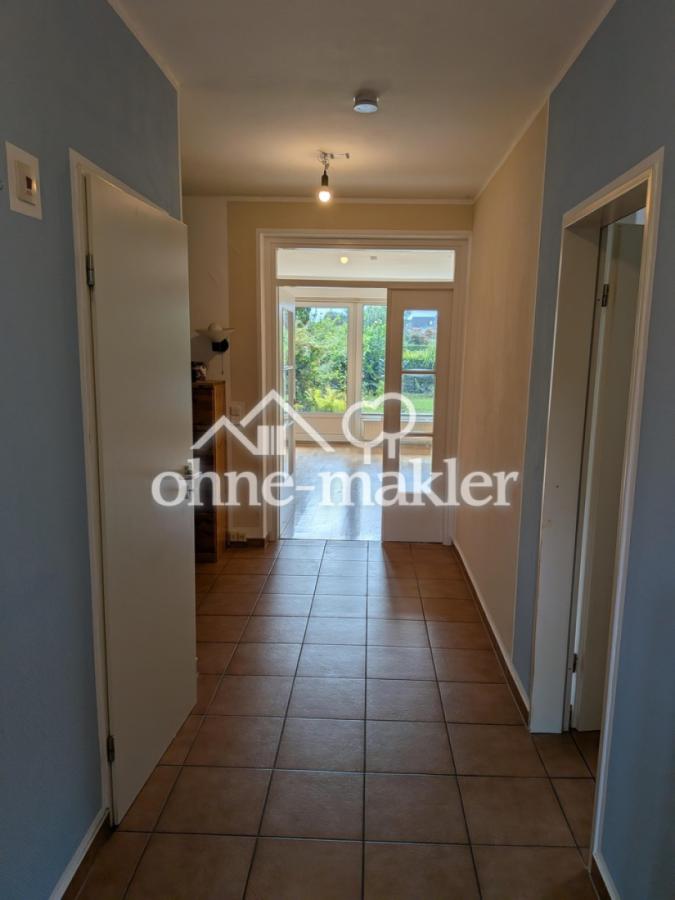 Flur Blick Richtung Wohnzimmer
