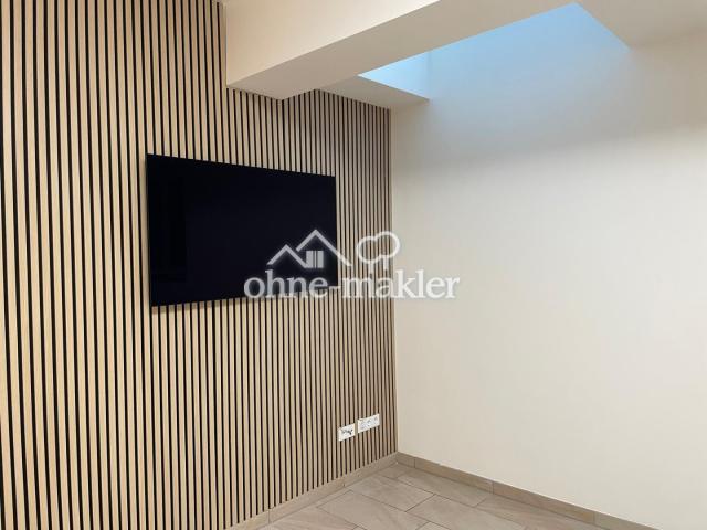 Moderne TV Wand 