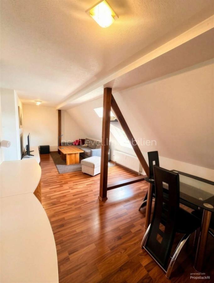 Wohnzimmer (KI opt.)