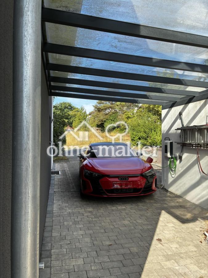 Carport mit Wallbox