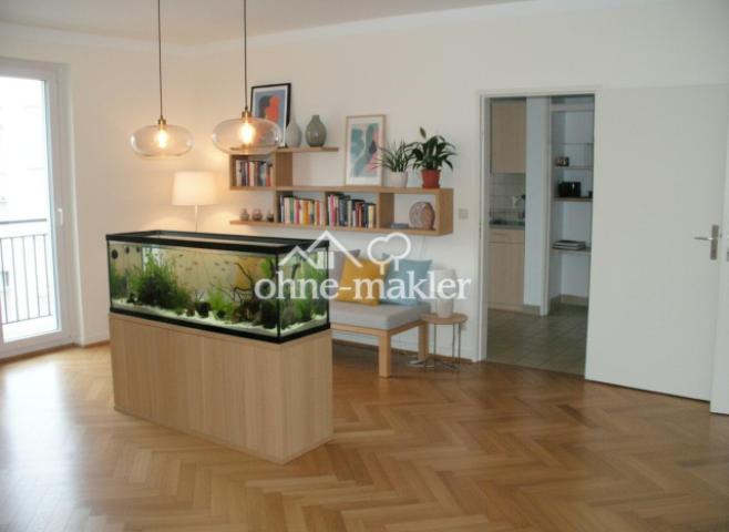 KI-inspirierte Aquarium-Ecke