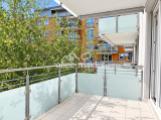 Balkon und Teilmarkise