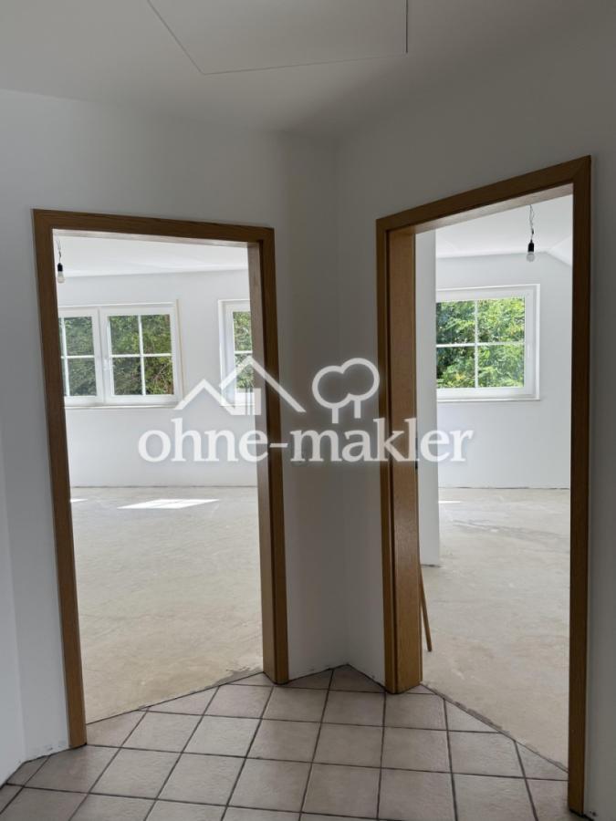 Flur mit Blick in SZ und KZ 