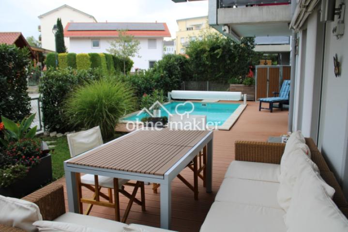 Garten mit Pool