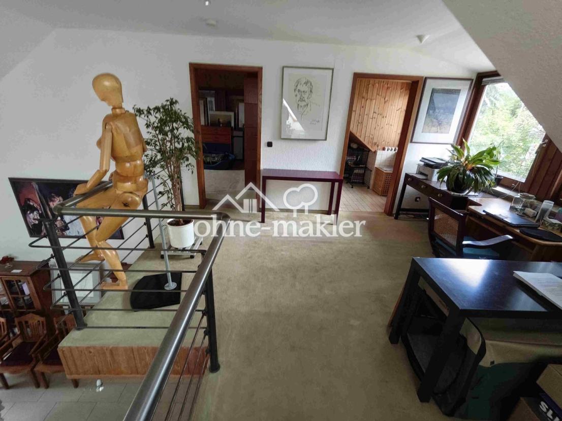 Galerie mit Büro Haus 1