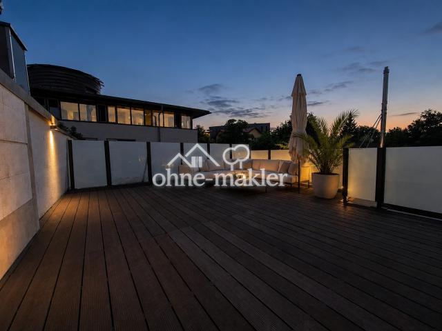 Dachterrasse am Abend