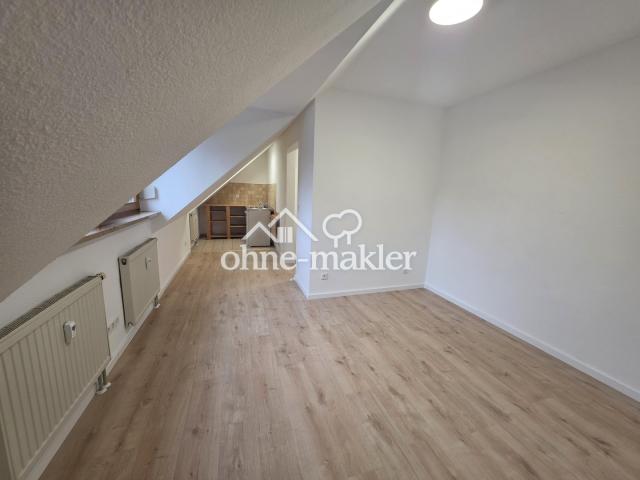 Wohn- und Schlafzimmer