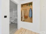 Garderobe (KI-Staging)