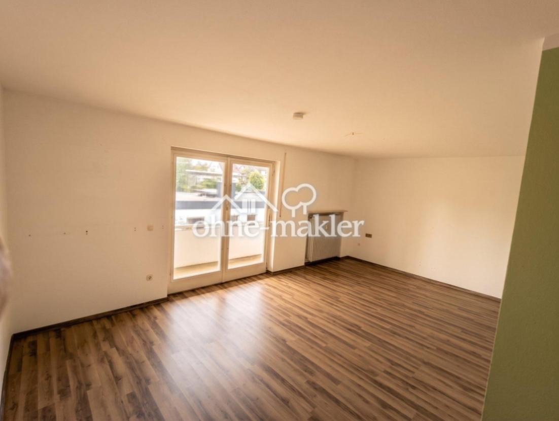 Schlafzimmer mit Balkonzugang