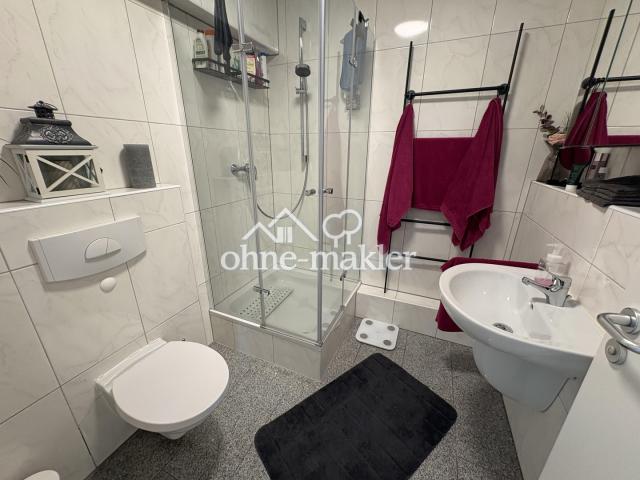 Gäste-Bad mit Dusche
