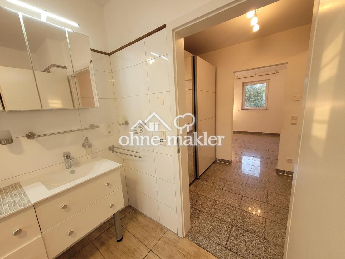 Bad en suite, Ankleide + SZ OG