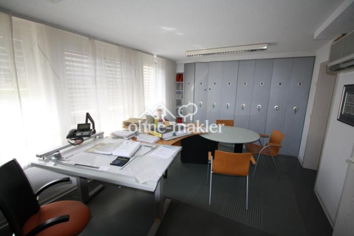 Büro Arbeitszimmer 1