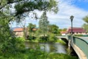Wohn- und Geschäftshaus bei der Remschützbrücke