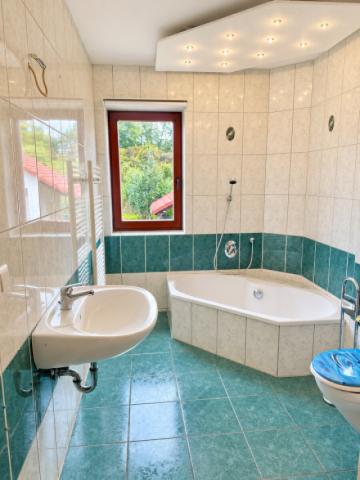 Badezimmer EG