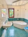 Badezimmer EG