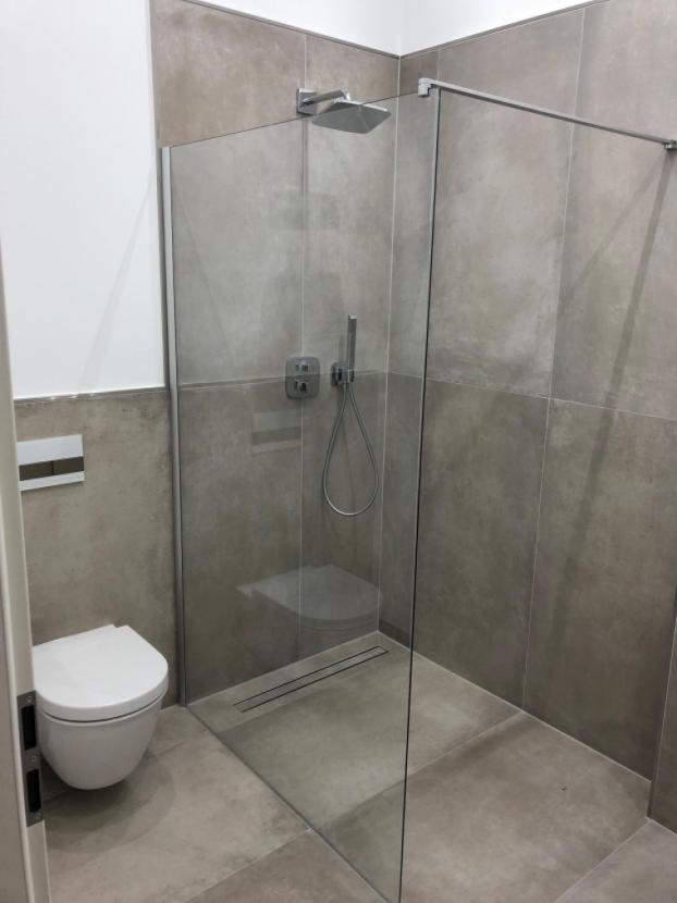 Bad mit Dusche